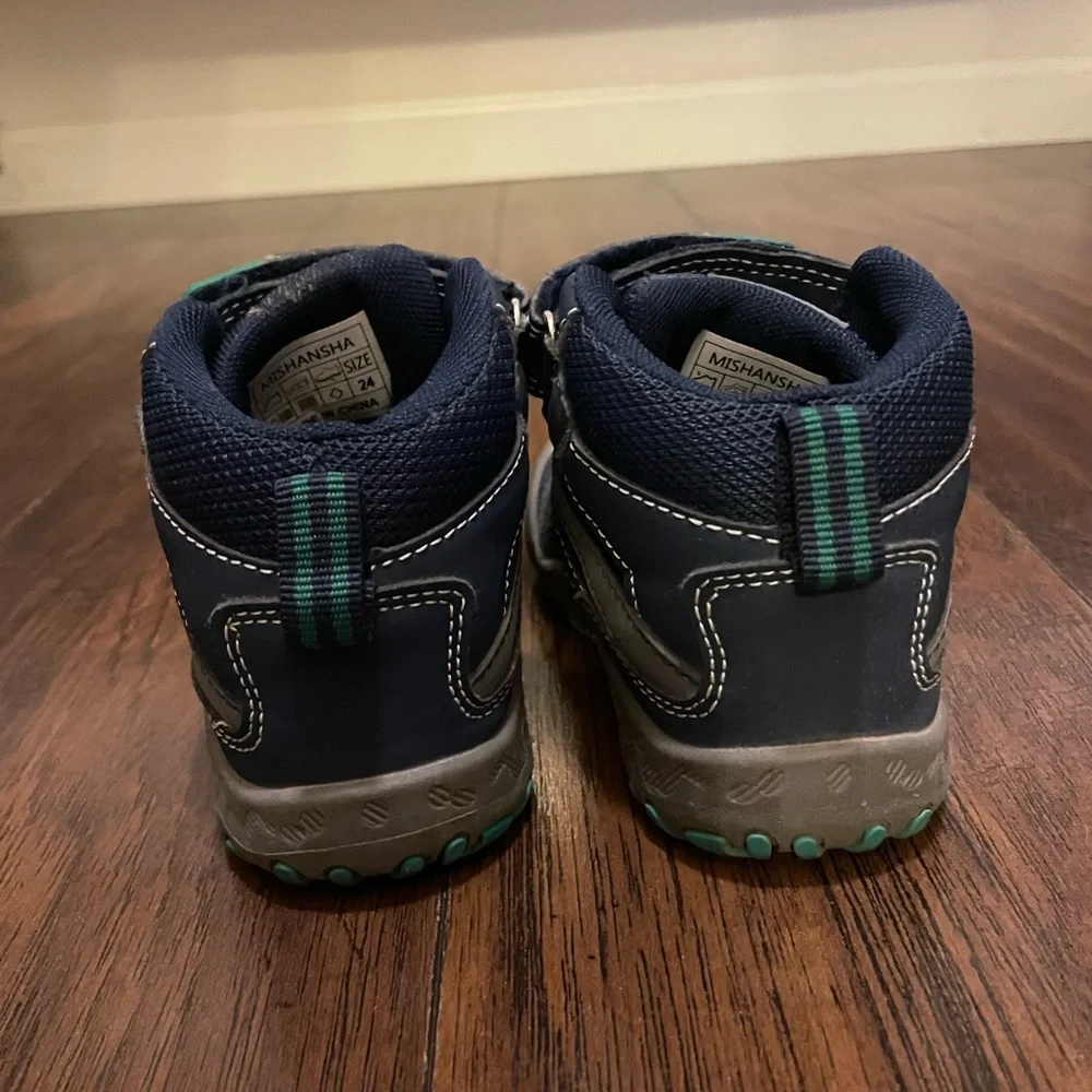 Kids Navy & Green Snow/Hiking Boots – Water Resistant | Size Toddler 7.5